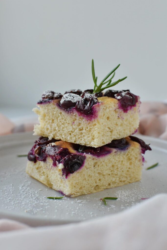 focaccia uva e rosmarino